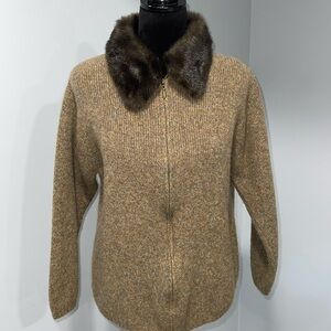 Vintage 1990s Venezia Jeans 100 % wool zipped cardigan with faux fur collar